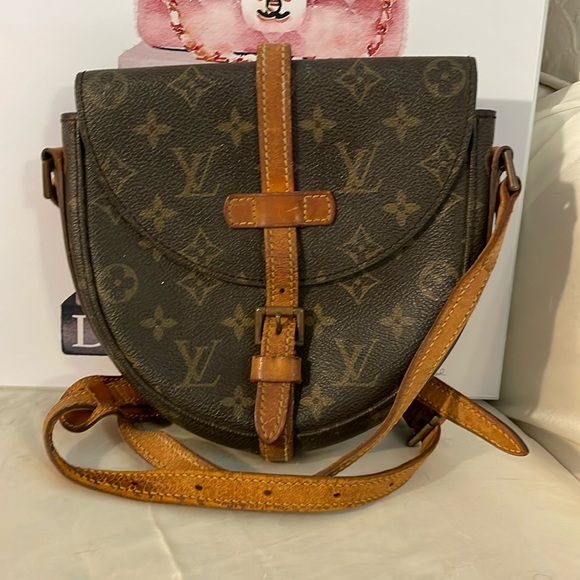 Louis Vuitton Bags Louis Vuitton Chantilly Pm Crossbody Bag Vintage
